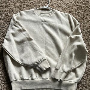 Under Armour Cream Crew Neck Sweater Soft Textured Casual